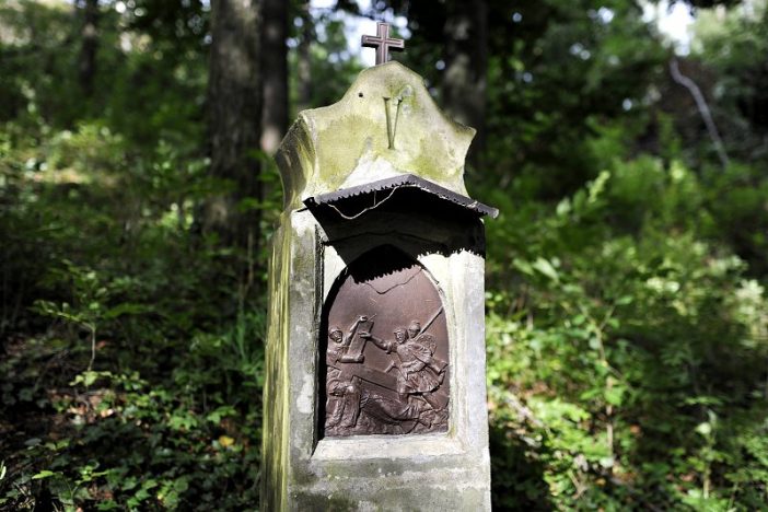 SPOLEČENSKÁ KRONIKA PŘELOMU KVĚTNA A ČERVNA