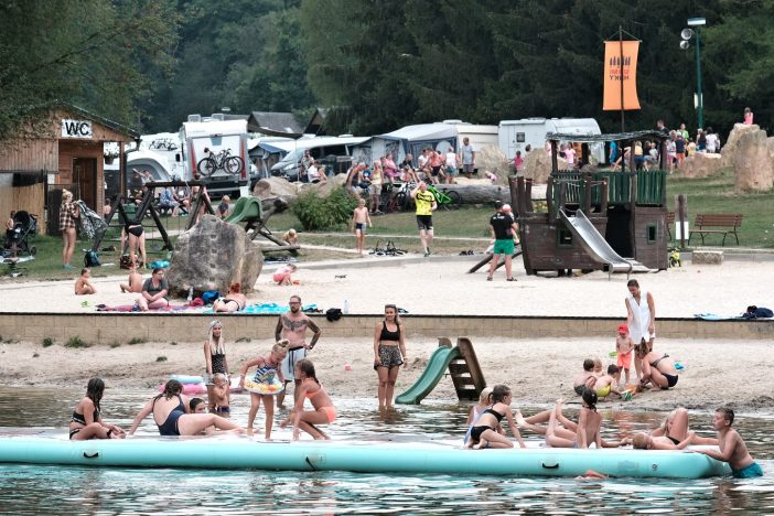 Glosa: Kam se ztratil cestovní ruch?