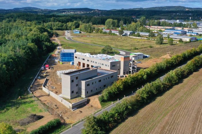 DALŠÍ SUPERMARKET V TURNOVĚ ZATÍM NEVZNIKNE, POSUNUTA JE I VÝSTAVBA HOBBY CENTRA NA VESECKU