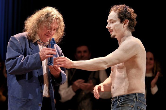 ZAKLADATEL MODRÉHO KOCOURA ZÍSKAL JAKO PRVNÍ NOVÉ OCENĚNÍ FESTIVALU